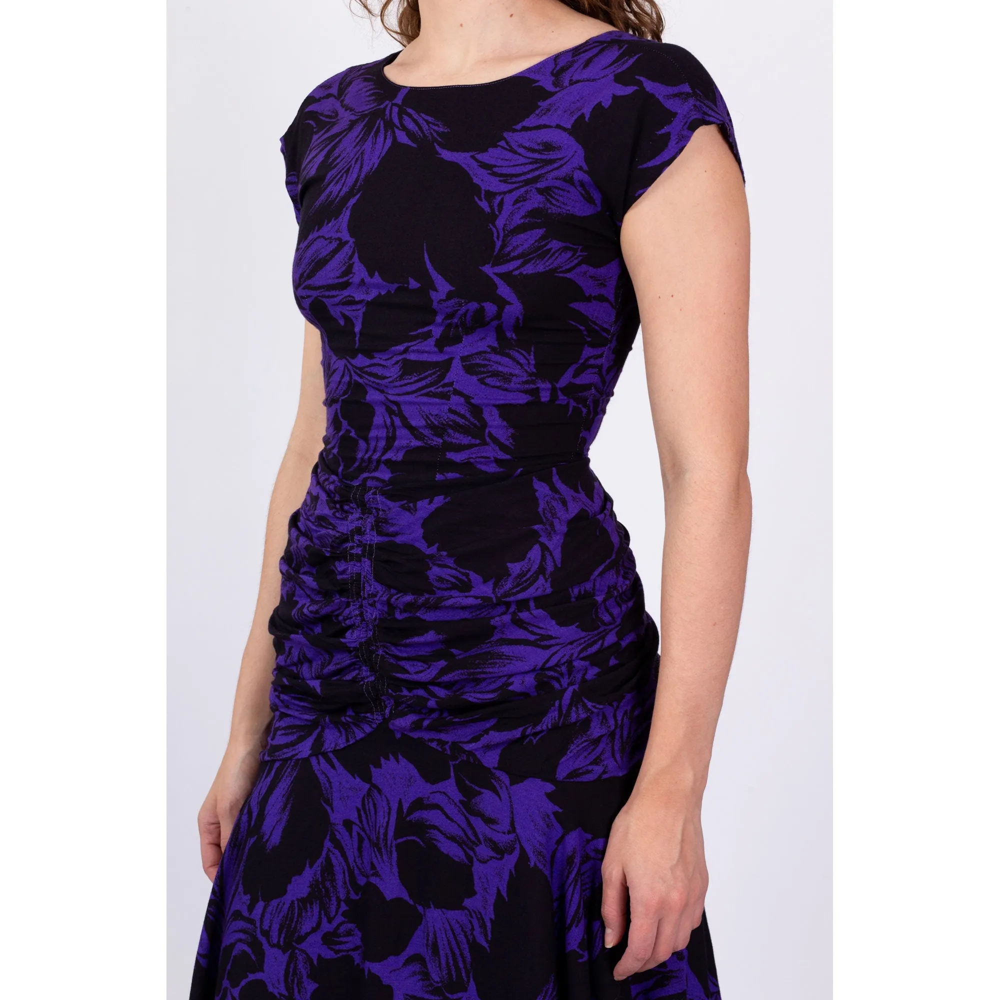 80s Purple Floral Ruched Low Back Dress - Extra Small