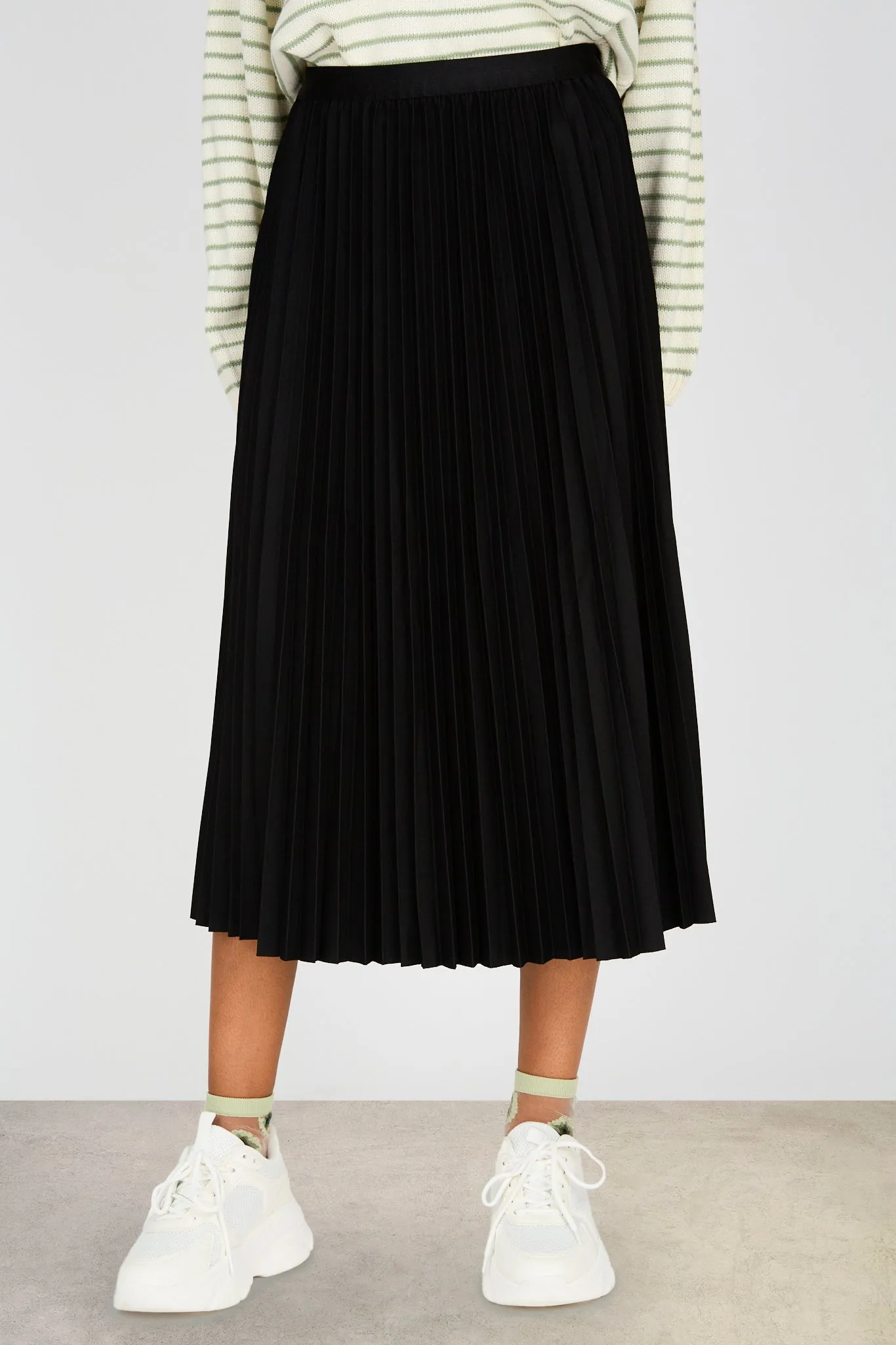 Black slinky pleated skirt