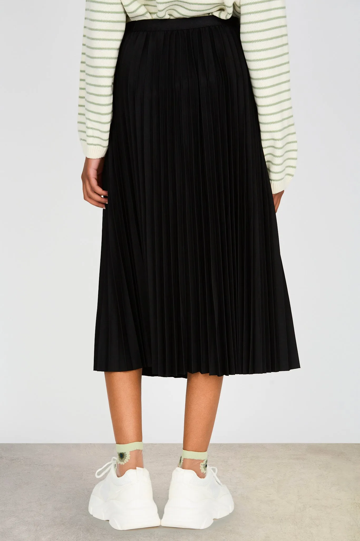 Black slinky pleated skirt