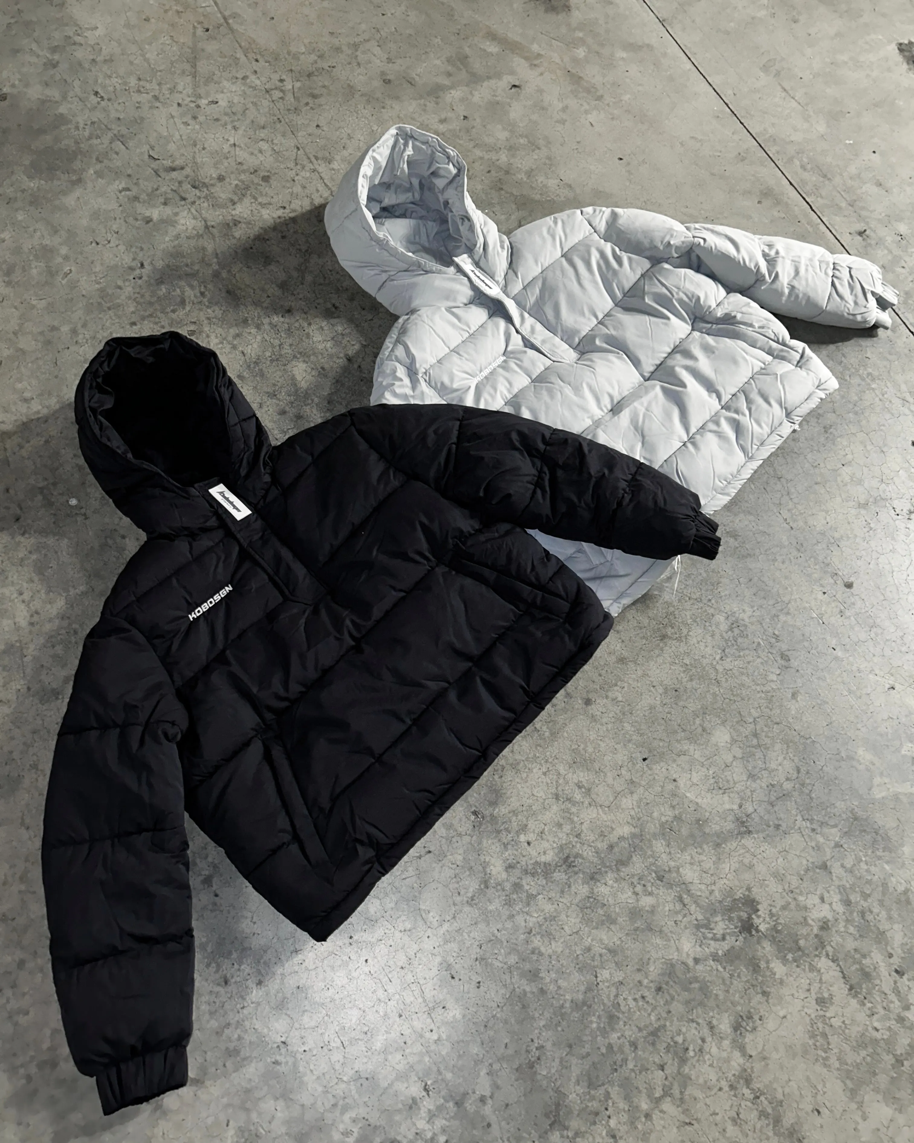 LIGHT ASPHALT CROPPED PUFFER