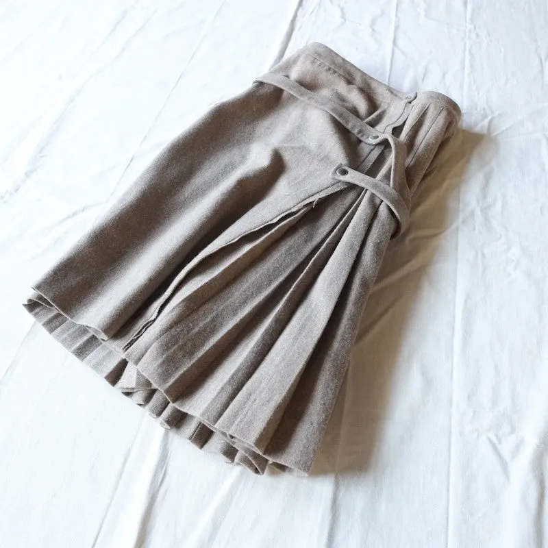 pleated strap kilt skirt