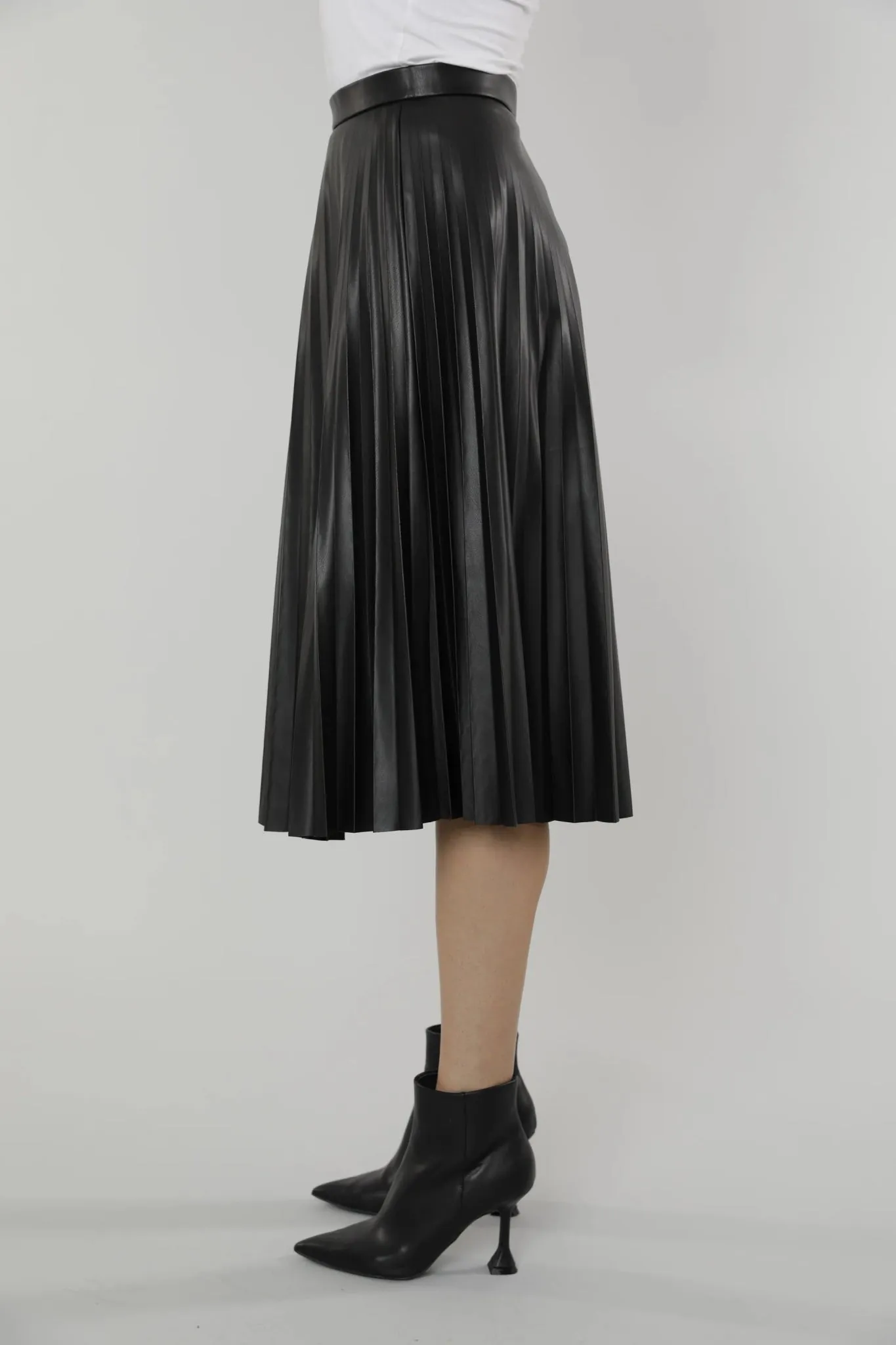 Vegan Leather Pleated Skirt Midi