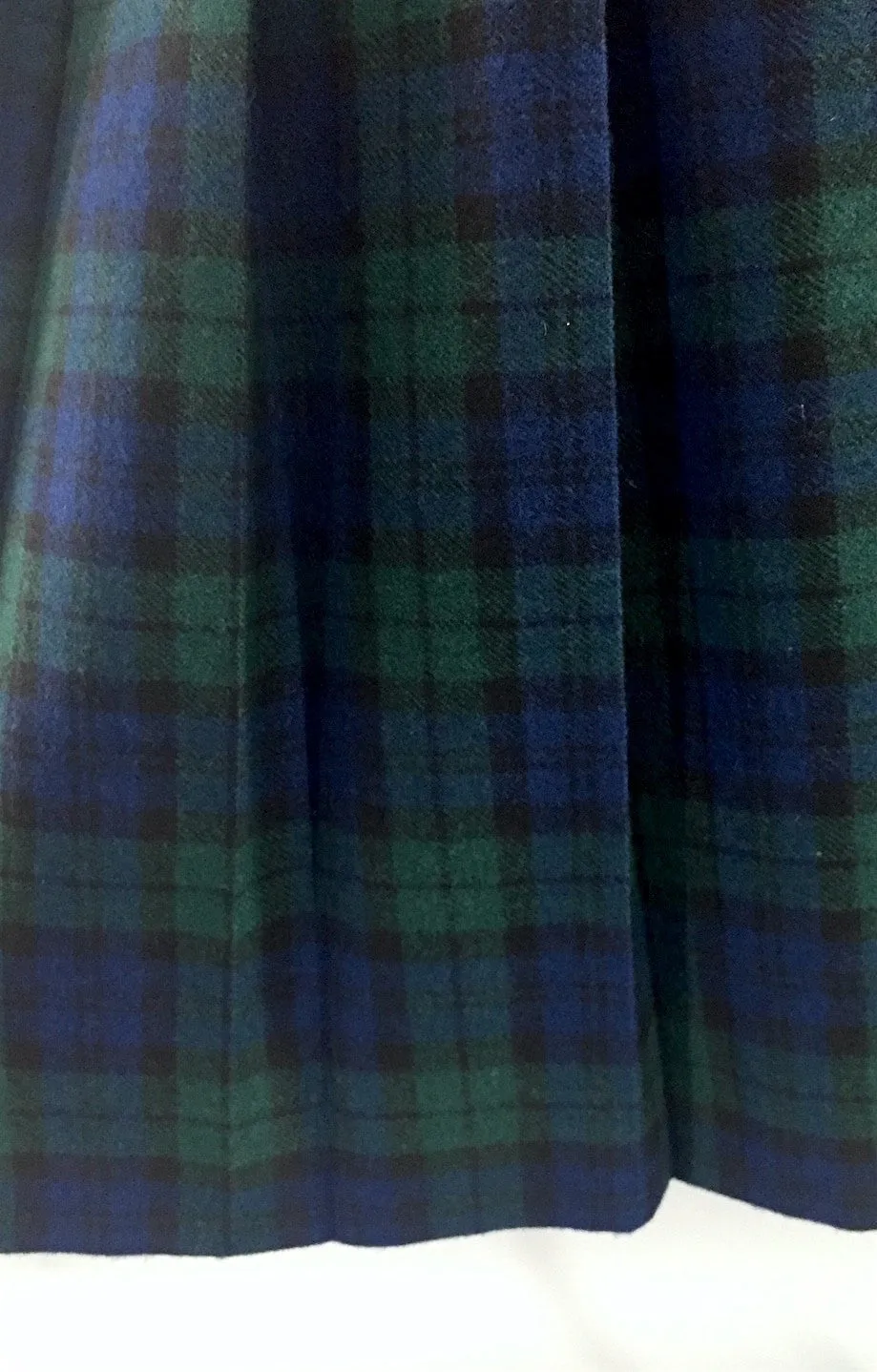 Vintage 1970s Pendleton Wool Skirt / Black Watch Tartan Kilt / Approx. Size 6 to 8 - 26 inch Waist